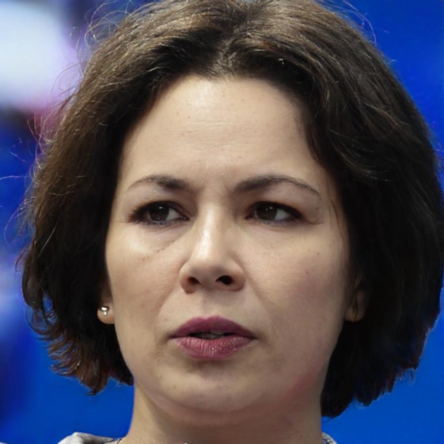 Portrait de Camille Rousseau, Directrice Conformité